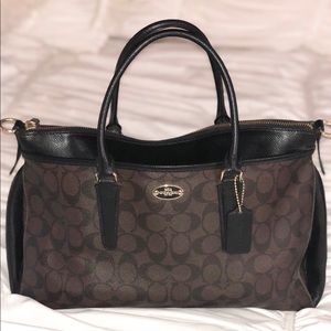 Brand New Classic Signature Coach handbag